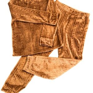 BearPaw Plush Brown Fleece